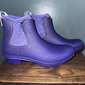 Ugg Chevonne Boots Size 7 Violet